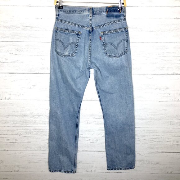 Vintage Levi's Jeans 505 Regular Fit Straight Leg Light Wash Cotton 28 x 31 READ - Picture 3 of 11